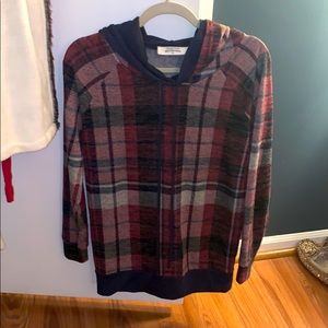 Primitive Beginning sweater/sweatshirt